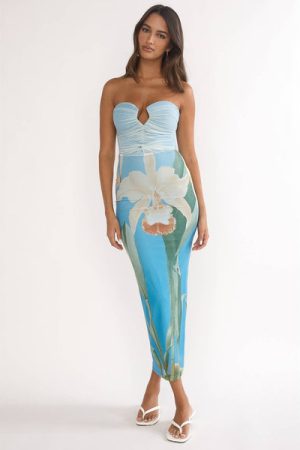 STRAPLESS FLORAL RUCHED MIDI DRESS