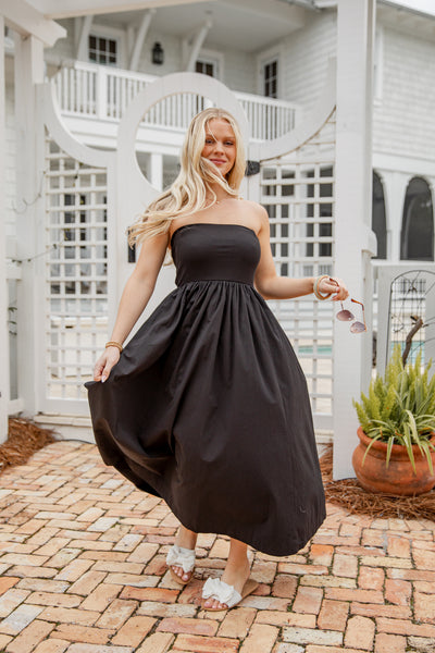 shopdressup_black_strapless_maxi_dress-5_bb42a1d2-3267-46af-a085-5254a4562b6a_600x600.jpg